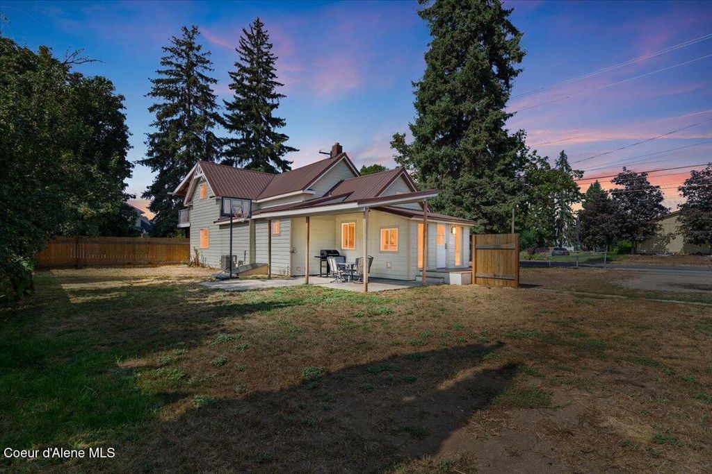 Photo of 1152 7th, Coeur dAlene, ID 83814 (MLS # 26-2059)