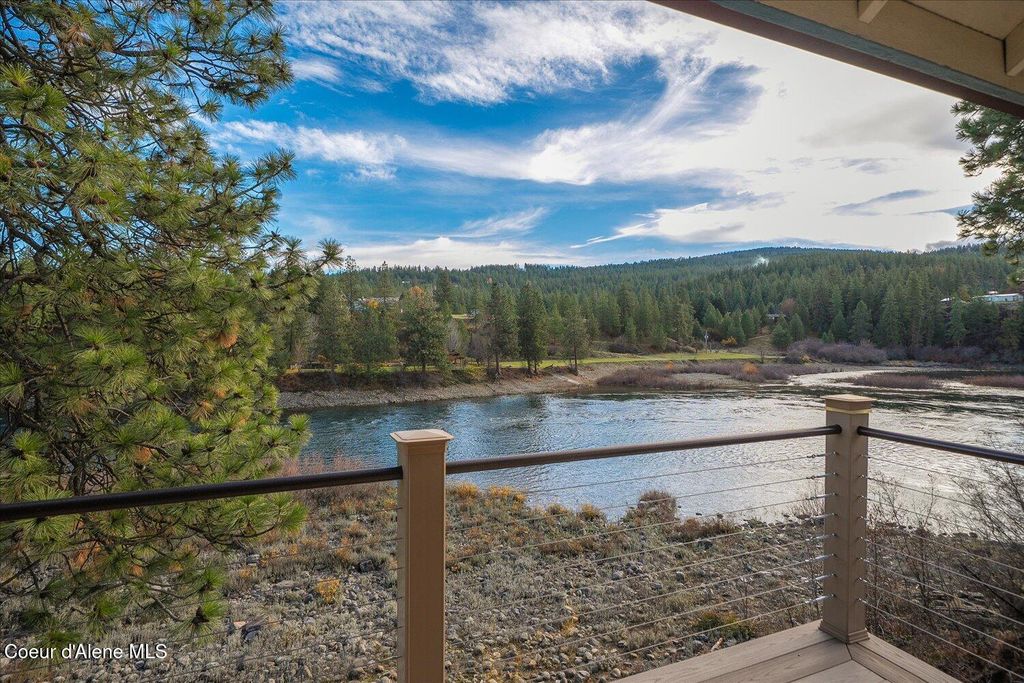 Photo of 861 Majestic View View, Post Falls, ID 83854 (MLS # 25-11111)