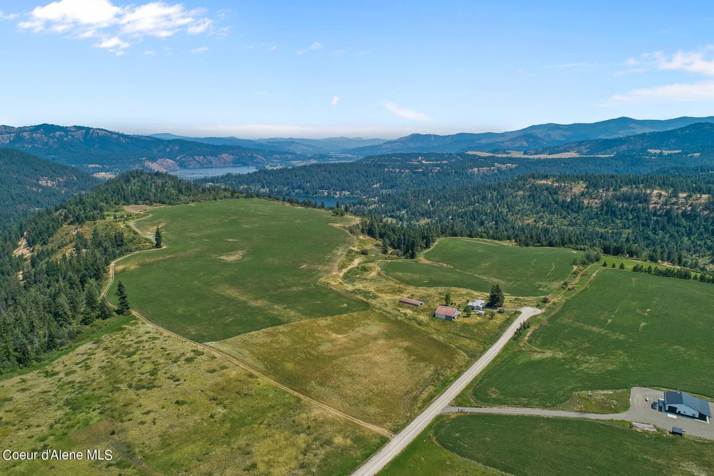 Photo of 7375 SUNRISE Dr, Harrison, ID 83833 (MLS # 25-5422)