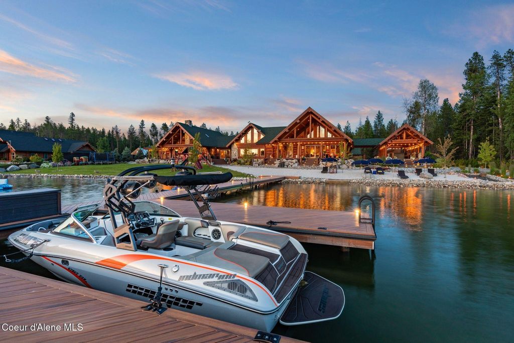 Photo of 816 Ponderesa Ranch Rd - 44 Acres Rd, Sagle, ID 83860 (MLS # 26-110)