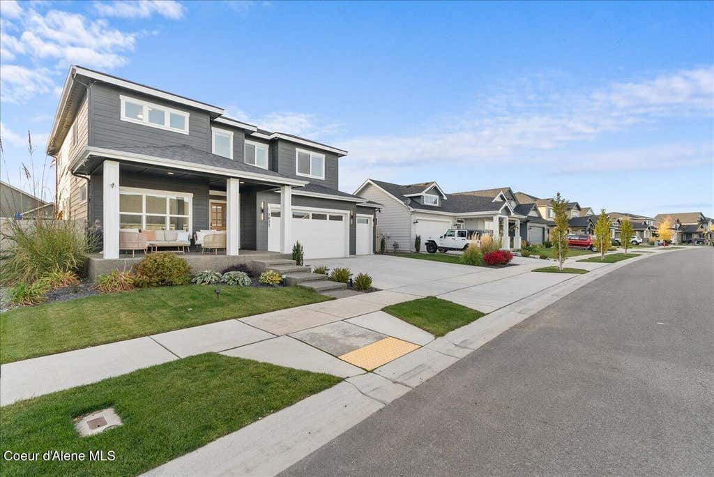 Photo of 2023 MOSELLE Dr, Coeur dAlene, ID 83815 (MLS # 26-7593)