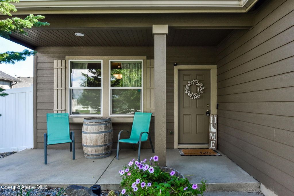 Photo of 6012 Twister Rd, Rathdrum, ID 83858 (MLS # 26-3266)