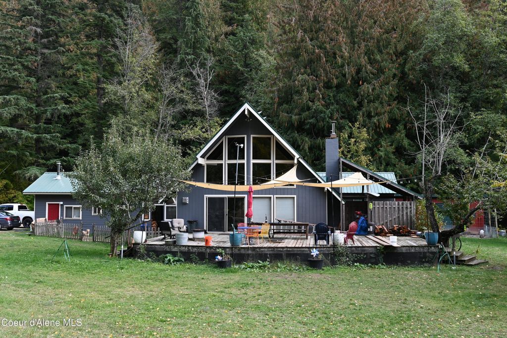 Photo of 900 Trestle Creek Creek, Hope, ID 83836 (MLS # 26-730)