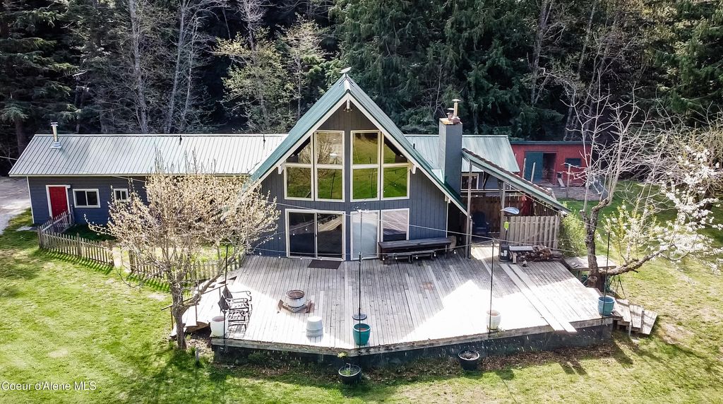 Photo of 900 Trestle Creek Creek, Hope, ID 83836 (MLS # 26-730)