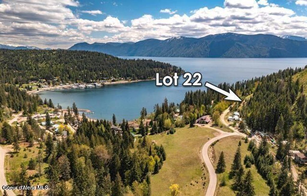Photo of 62 Venture Ln, Sagle, ID 83860 (MLS # 26-3700)