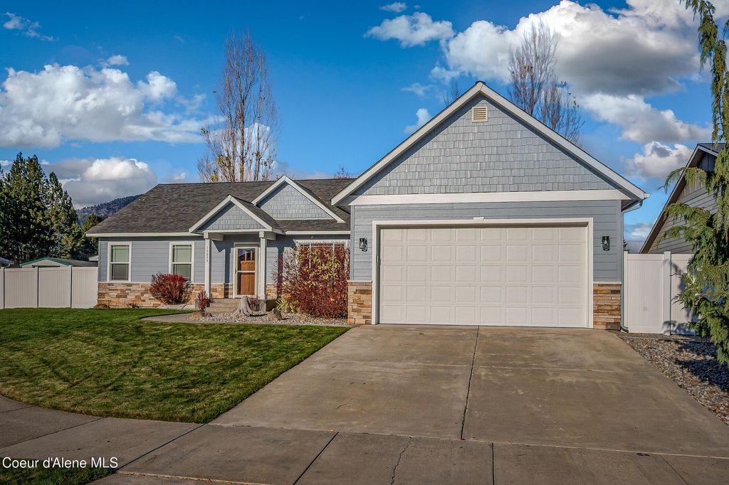 Photo of 15073 NIXON, Rathdrum, ID 83858 (MLS # 25-11116)