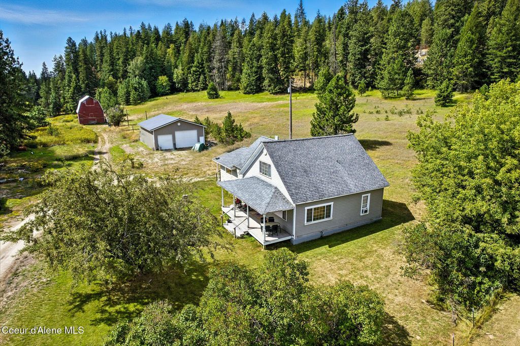 Photo of 195 Key Ranch Ranch, Sagle, ID 83860 (MLS # 25-8761)