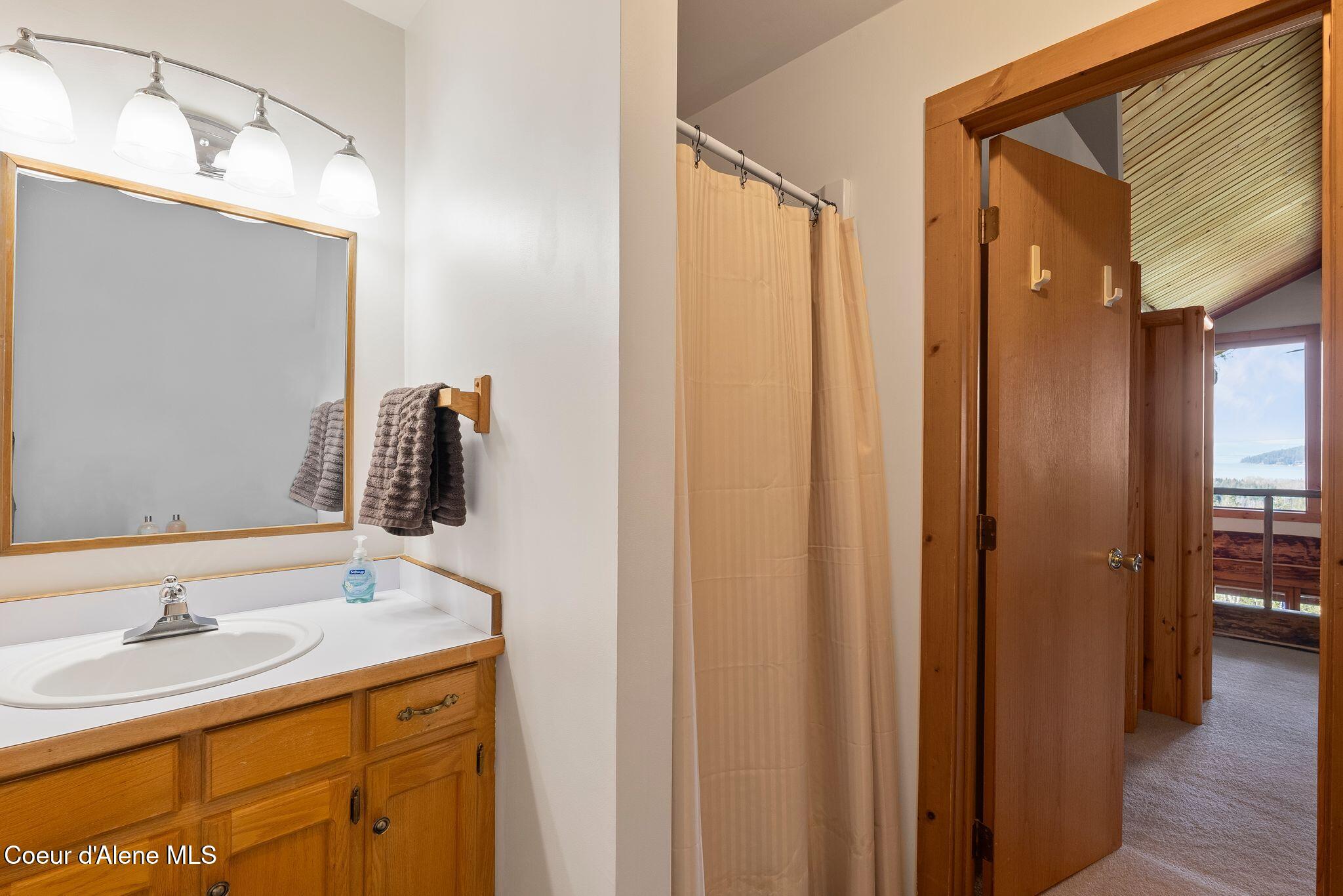 235 Larkin Ln, Sandpoint, Alaska image 42