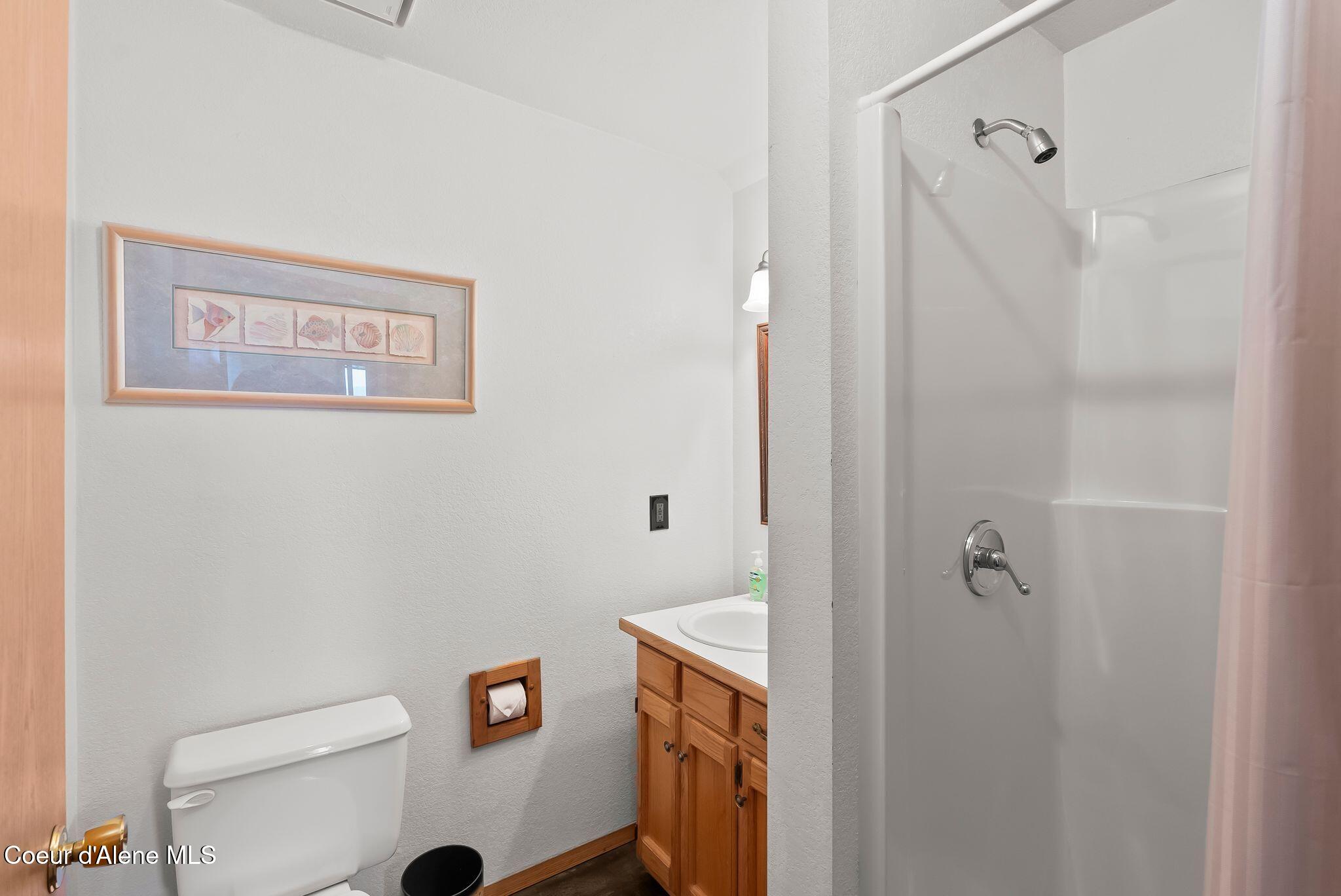 235 Larkin Ln, Sandpoint, Alaska image 45