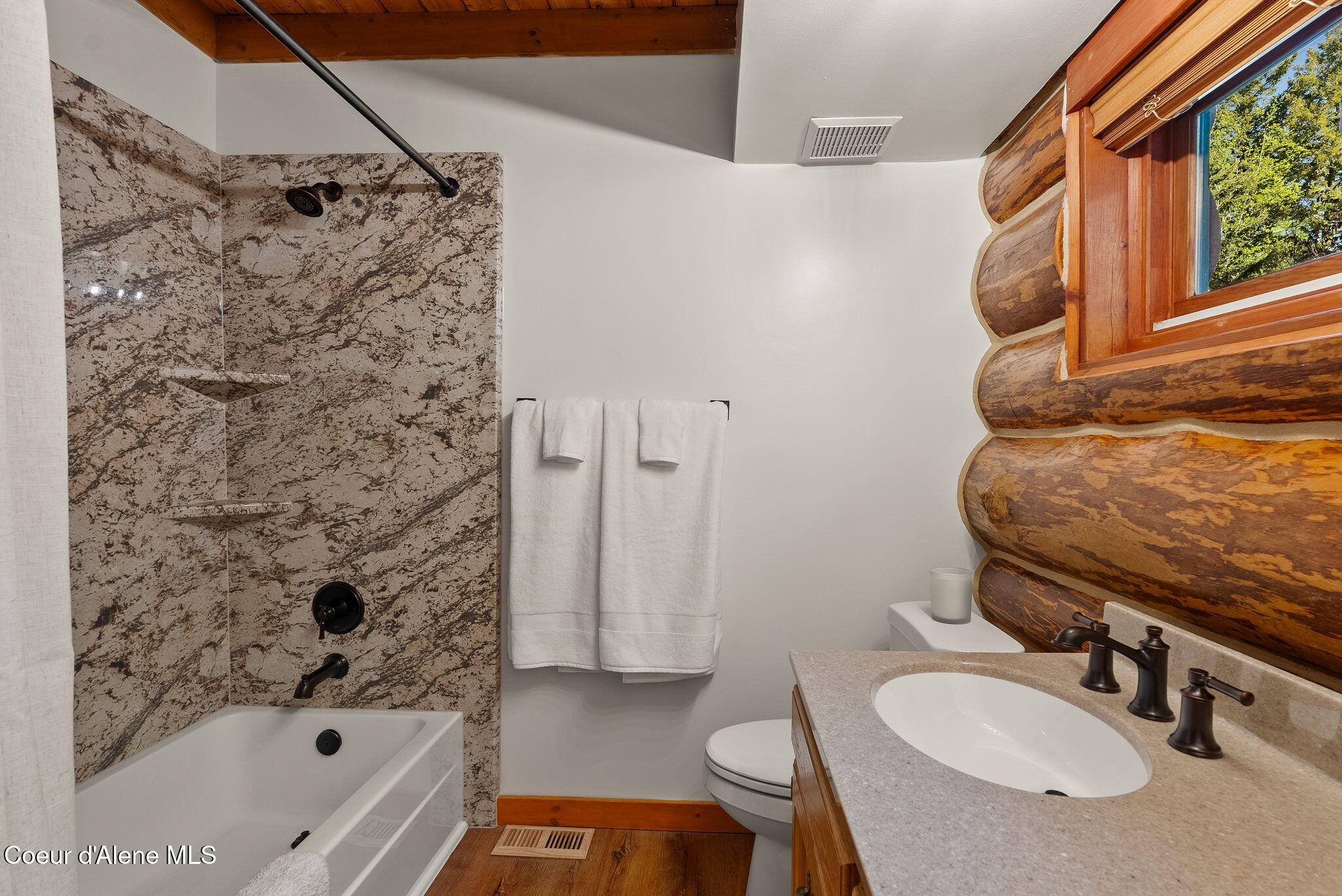 235 Larkin Ln, Sandpoint, Alaska image 32