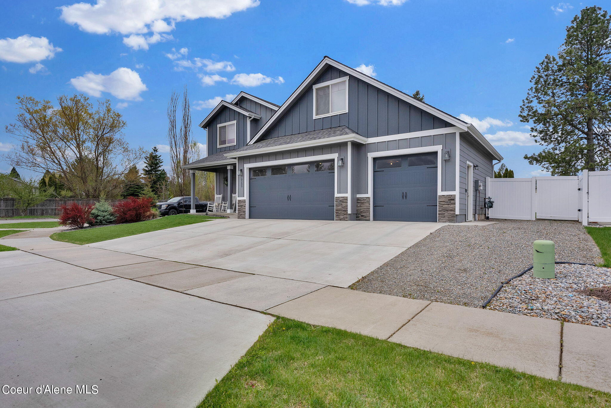 9209 N Gettys Lane, Hayden, Idaho image 2