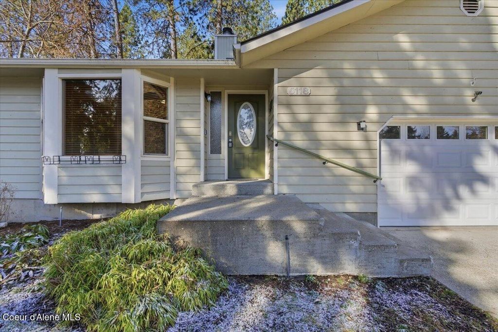 Photo of 5118 Pinegrove, Coeur dAlene, ID 83815 (MLS # 26-2165)