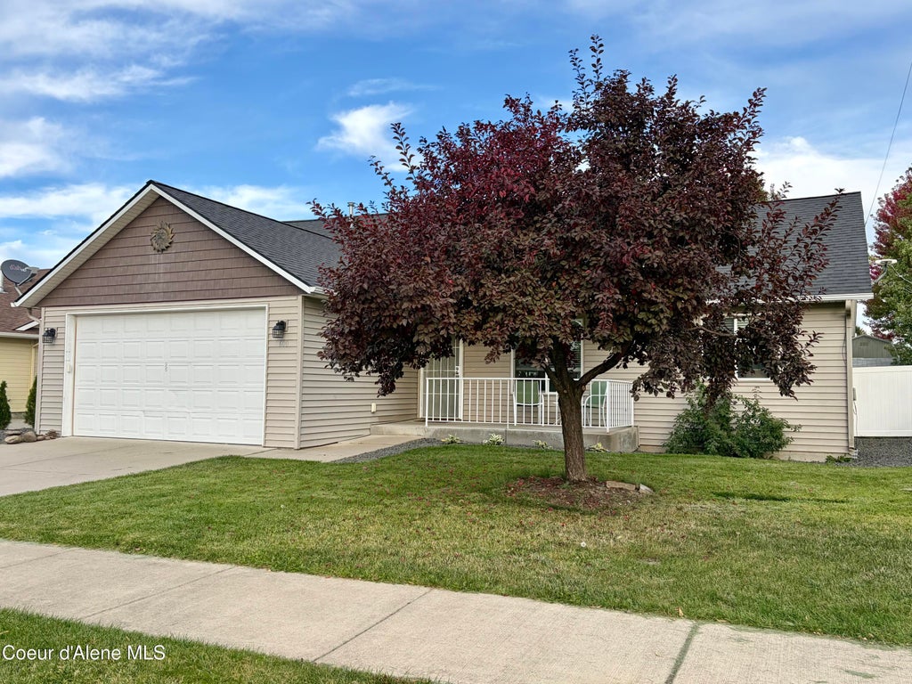 Photo of 600 Elm Rd, Post Falls, ID 83854 (MLS # 26-7439)