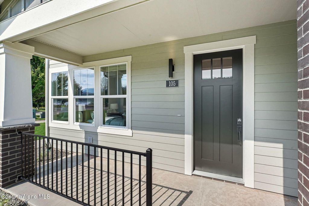 Photo of 3222 Grandmill Ln #101, Coeur dAlene, ID 83814 (MLS # 25-10395)