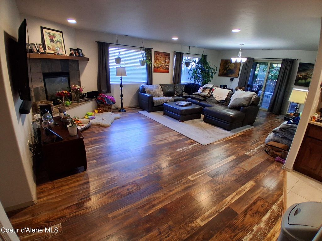 Photo of 1206 Honeysuckle Ave, Sandpoint, ID 83864 (MLS # 26-6643)