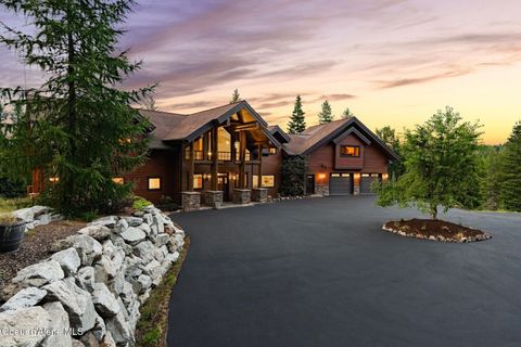 Photo of 968 Hidden Valley Valley, Sandpoint, ID 83864 (MLS # 25-6575)