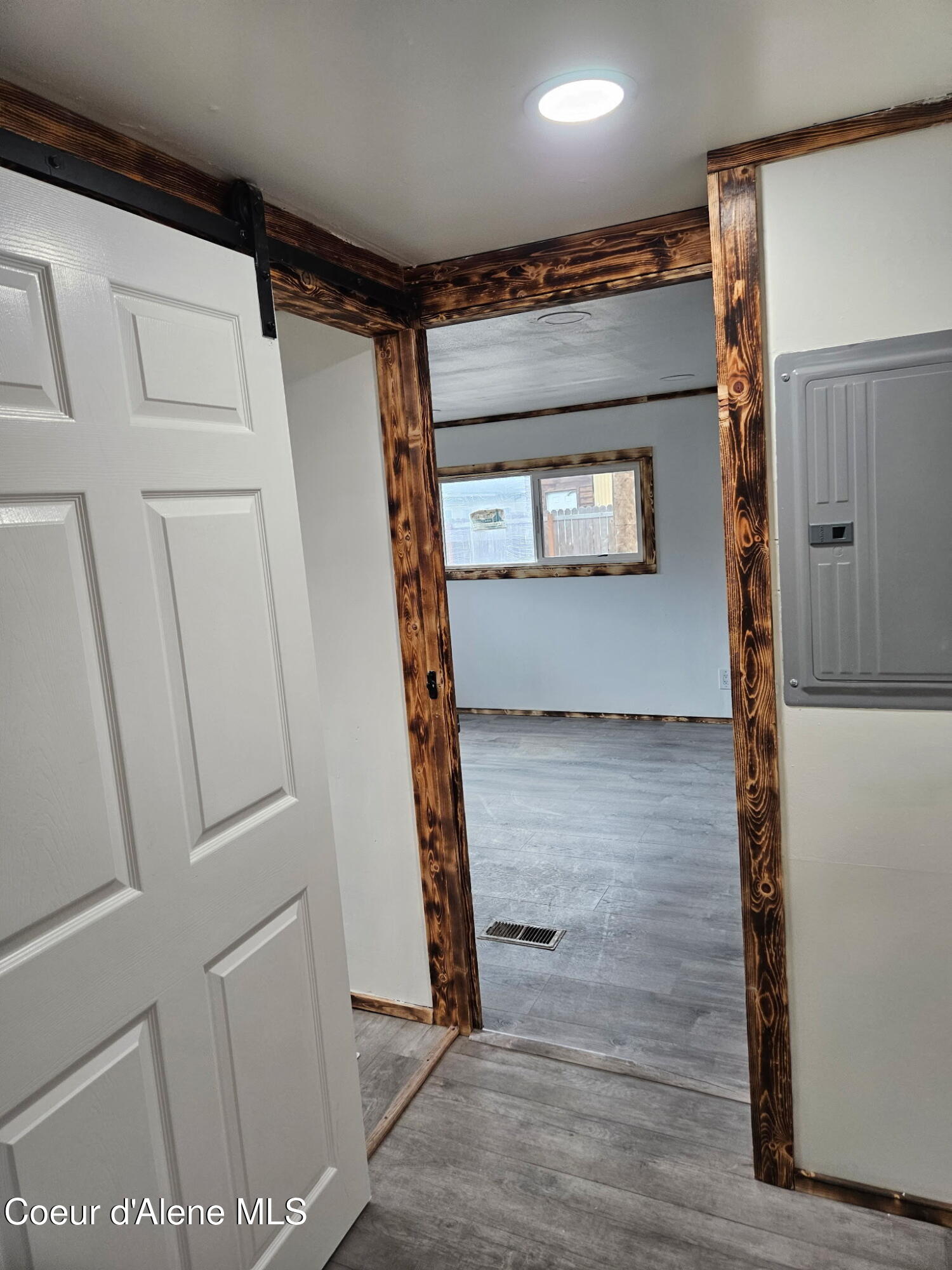 4301 Maplewood 30