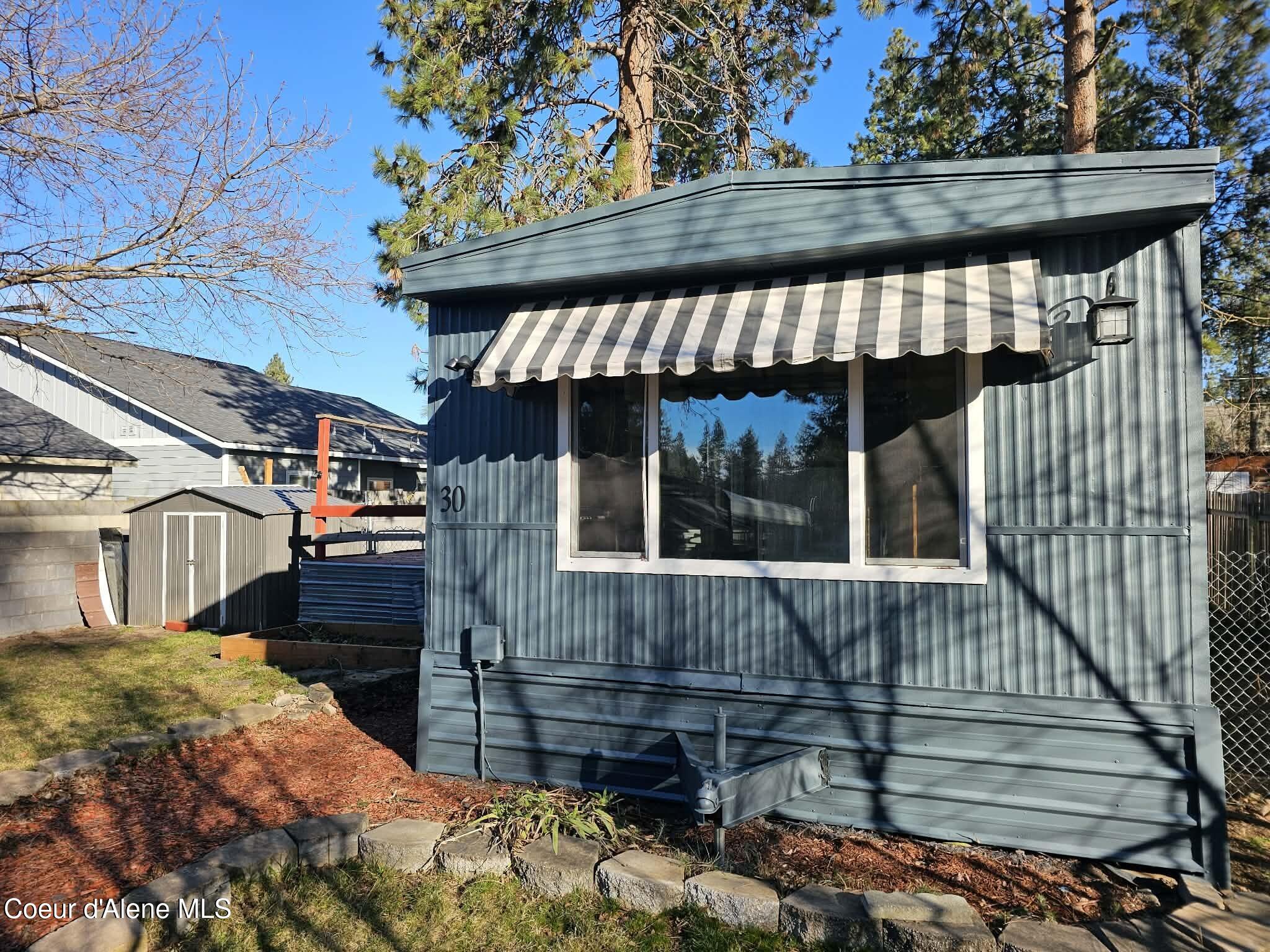 4301 Maplewood 30