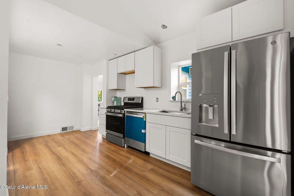 Photo of 7492 Mohawk St, Bonners Ferry, ID 83805 (MLS # 26-3097)