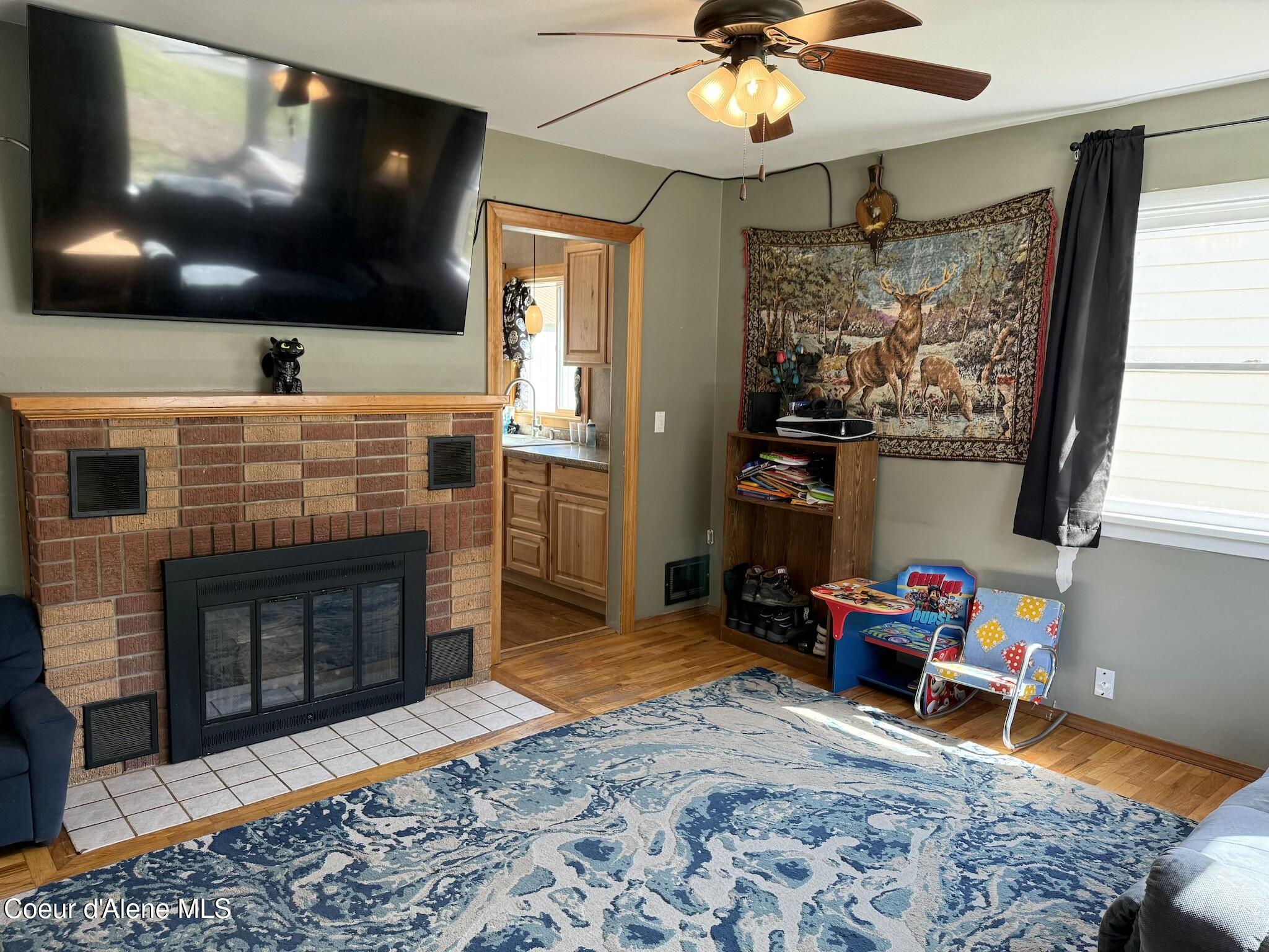 420 E Larch Ave, Osburn, Alaska image 2