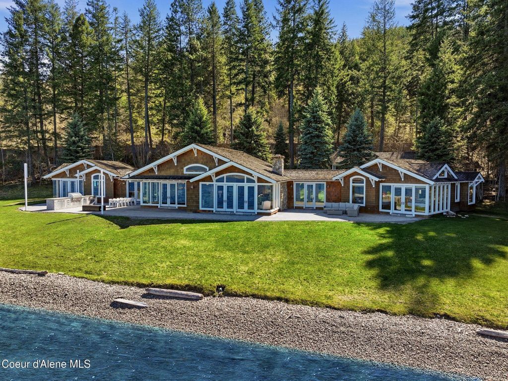 Photo of 5015 Bottle Bay Rd, Sagle, ID 83860 (MLS # 26-3511)