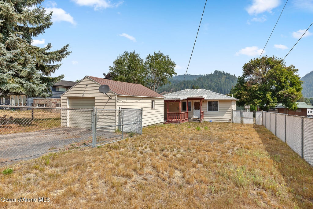 Photo of 115 Fir, Osburn, ID 83849 (MLS # 26-8049)