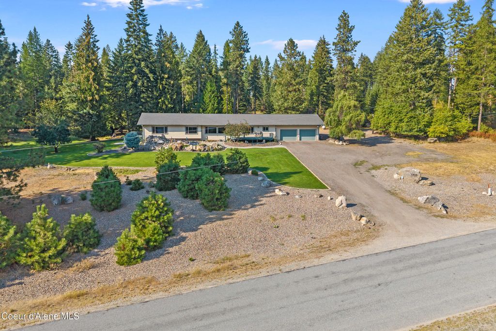 Photo of 1702 Eastside Rd, Priest River, ID 83856 (MLS # 25-9269)