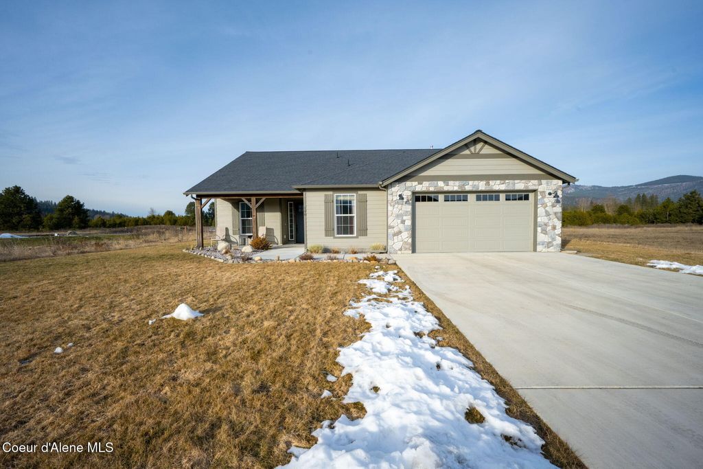 Photo of 100 Bunker Ln, Blanchard, ID 83804 (MLS # 26-849)