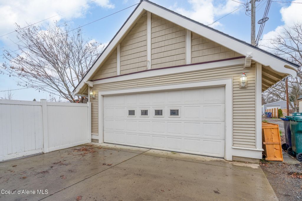 Photo of 607 7th, Coeur dAlene, ID 83814 (MLS # 26-245)