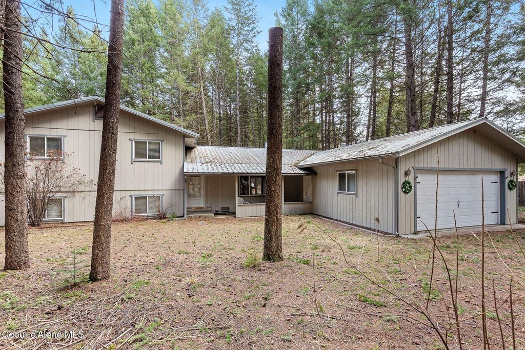 Photo of 19652 Silver Ln, Rathdrum, ID 83858 (MLS # 26-2286)