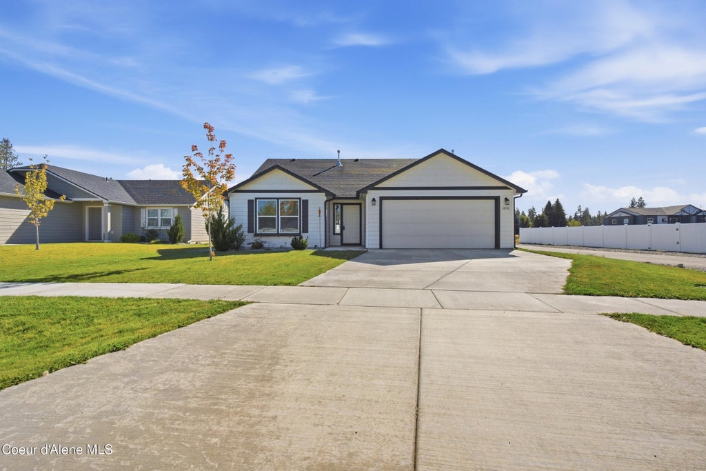 Photo of 16161 Hadley Loop, Rathdrum, ID 83858 (MLS # 26-9548)