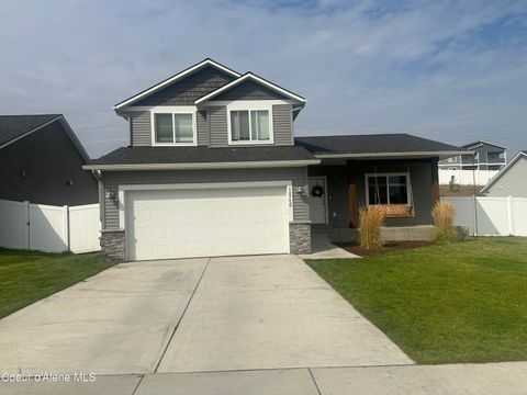 Photo of 12750 CAVANAUGH Dr, Rathdrum, ID 83858 (MLS # 25-9008)