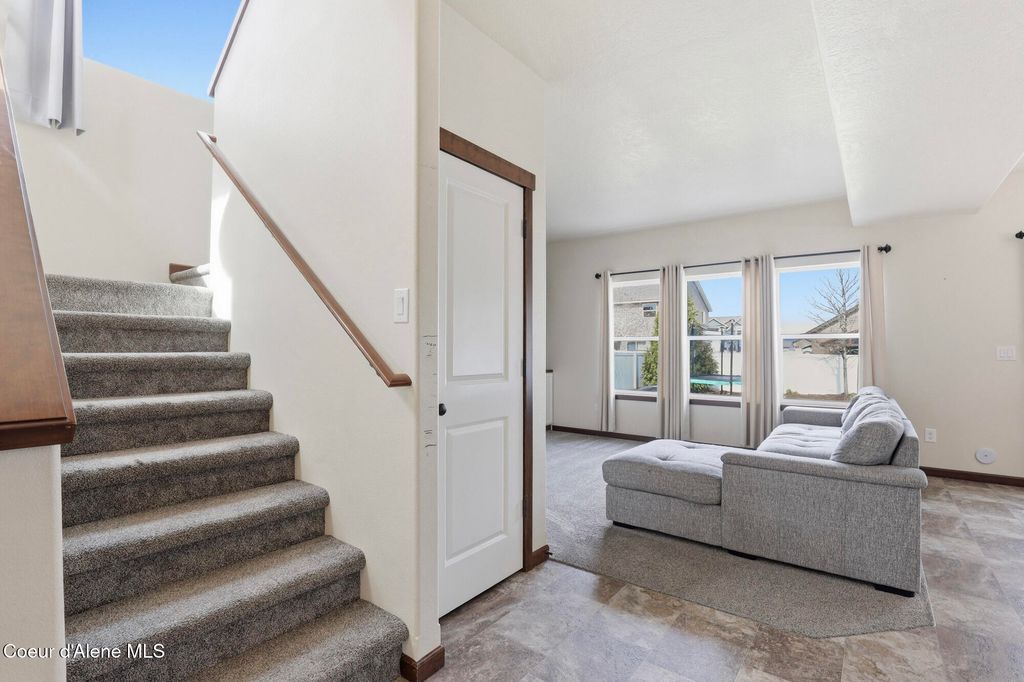 Photo of 12435 Moorfield Ave, Post Falls, ID 83854 (MLS # 26-4401)