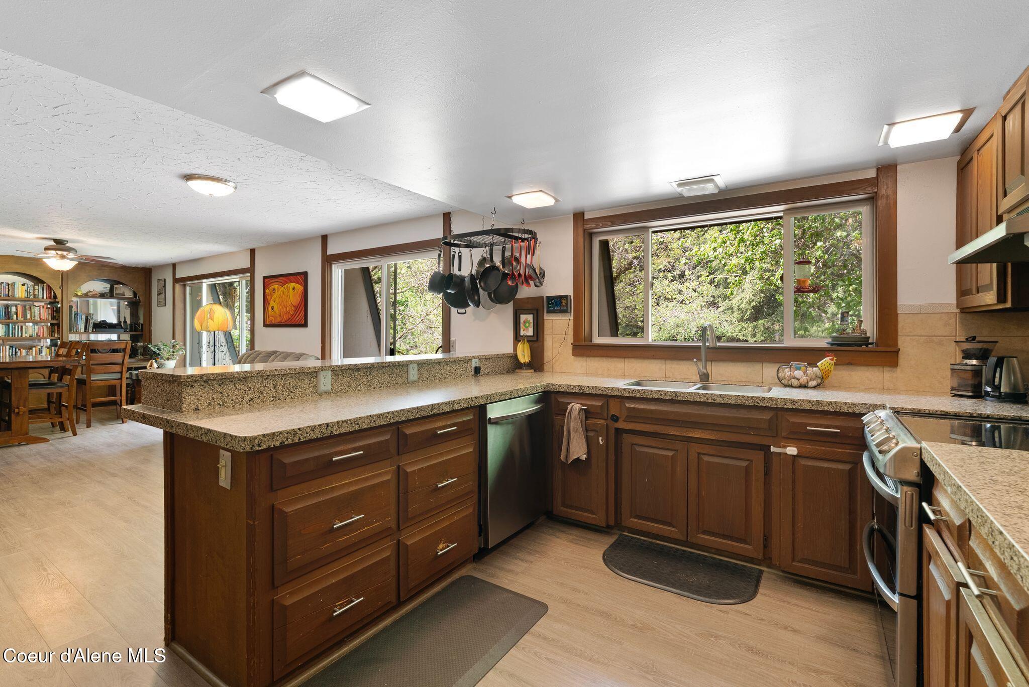 272 S Hidden Springs Rd, Sandpoint, Alaska image 26