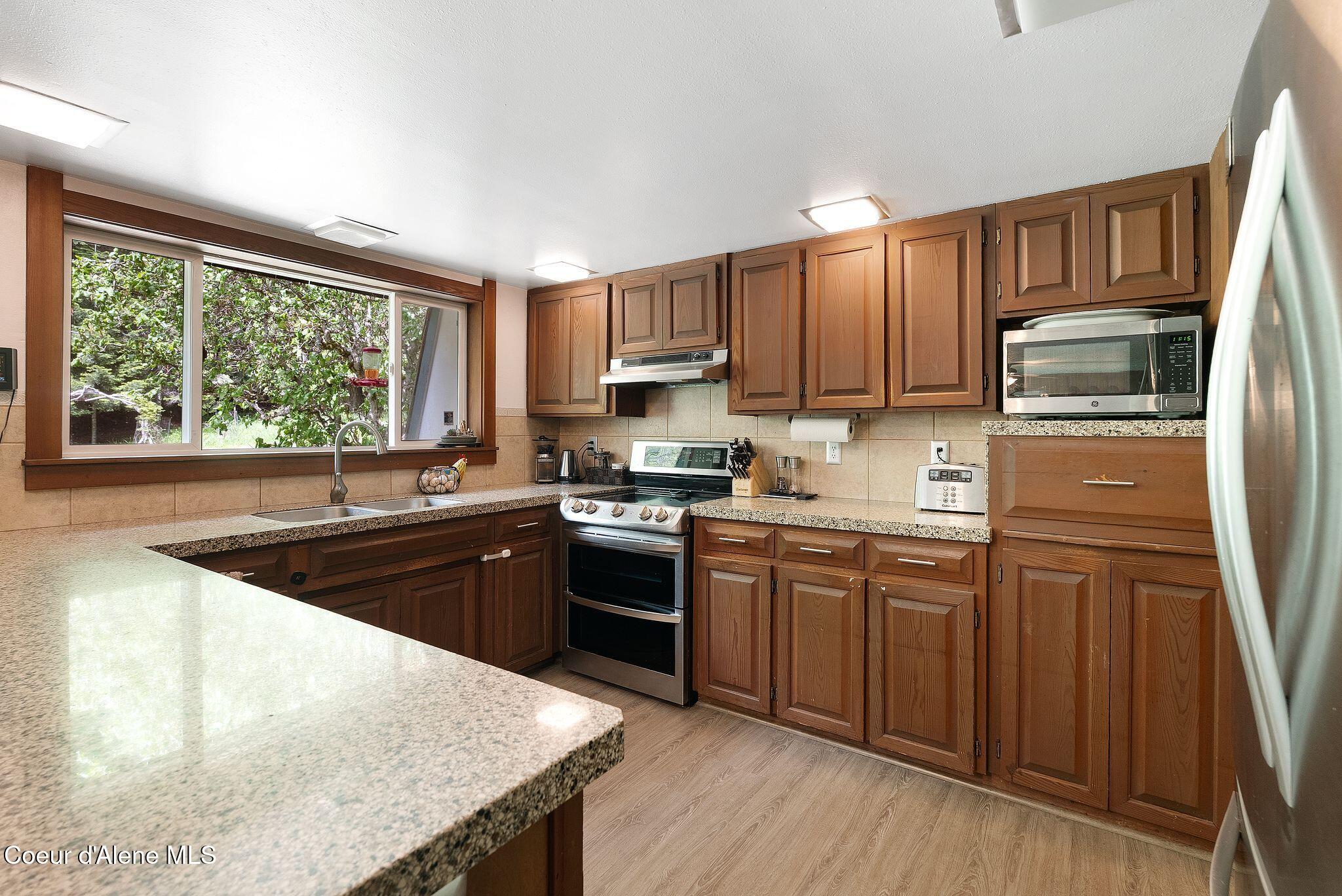 272 S Hidden Springs Rd, Sandpoint, Alaska image 24