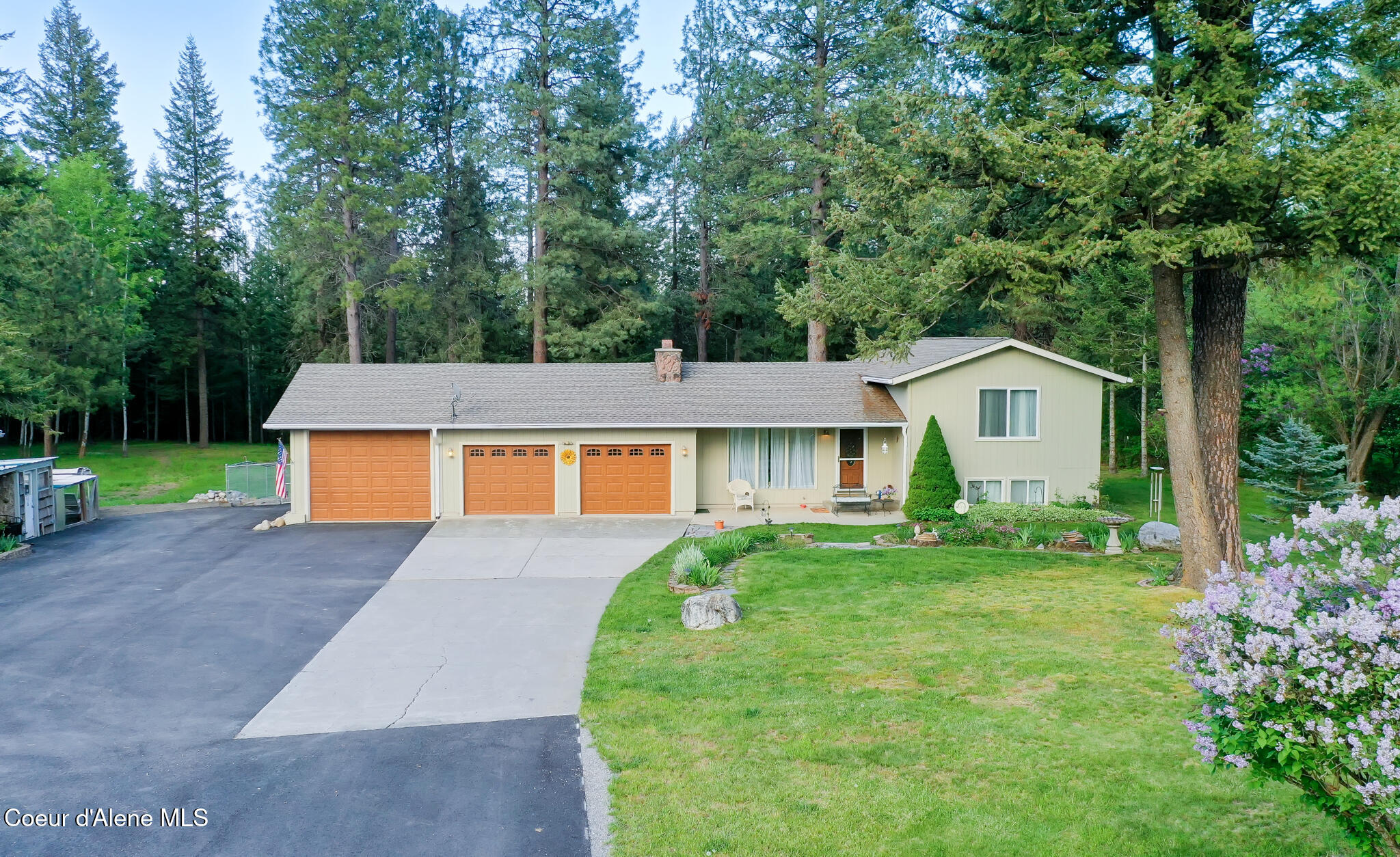 7672 W Carnie Rd, Coeur d'Alene, Idaho image 2
