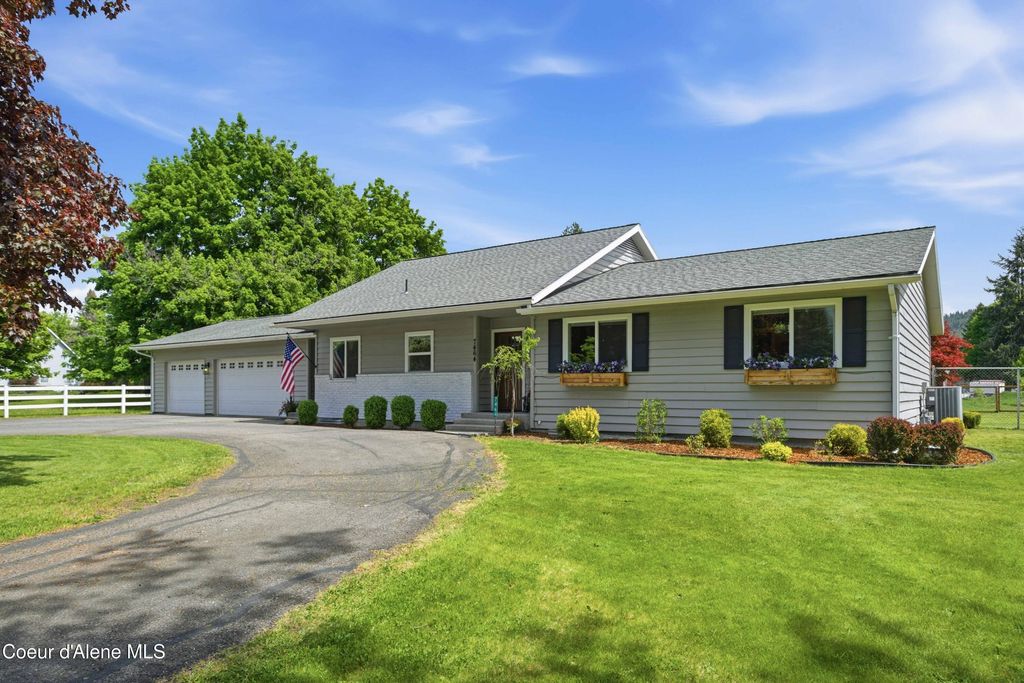 Photo of 7464 4th Street Street, Dalton Gardens, ID 83815 (MLS # 26-4881)