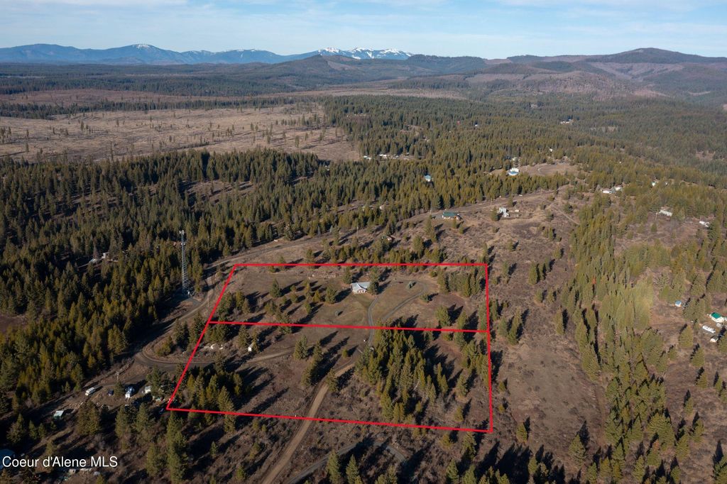 Photo of 693 Pokey Creek Creek, Santa, ID 83866 (MLS # 26-1240)