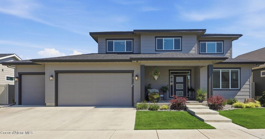 Photo of 2119 Domaine DR, Coeur dAlene, ID 83815 (MLS # 26-8137)