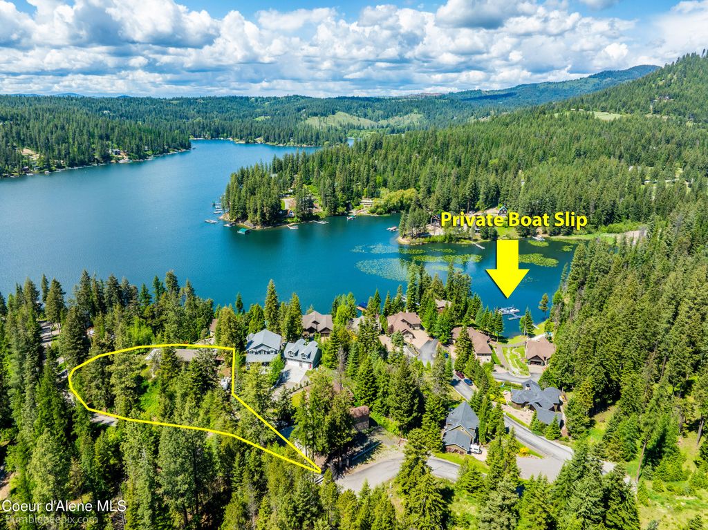 Photo of 7485 REVILO POINT Point, Hayden, ID 83835 (MLS # 25-10218)