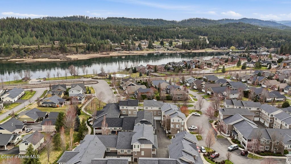Photo of 4453 Greenchain Loop #2, Coeur dAlene, ID 83814 (MLS # 26-2921)