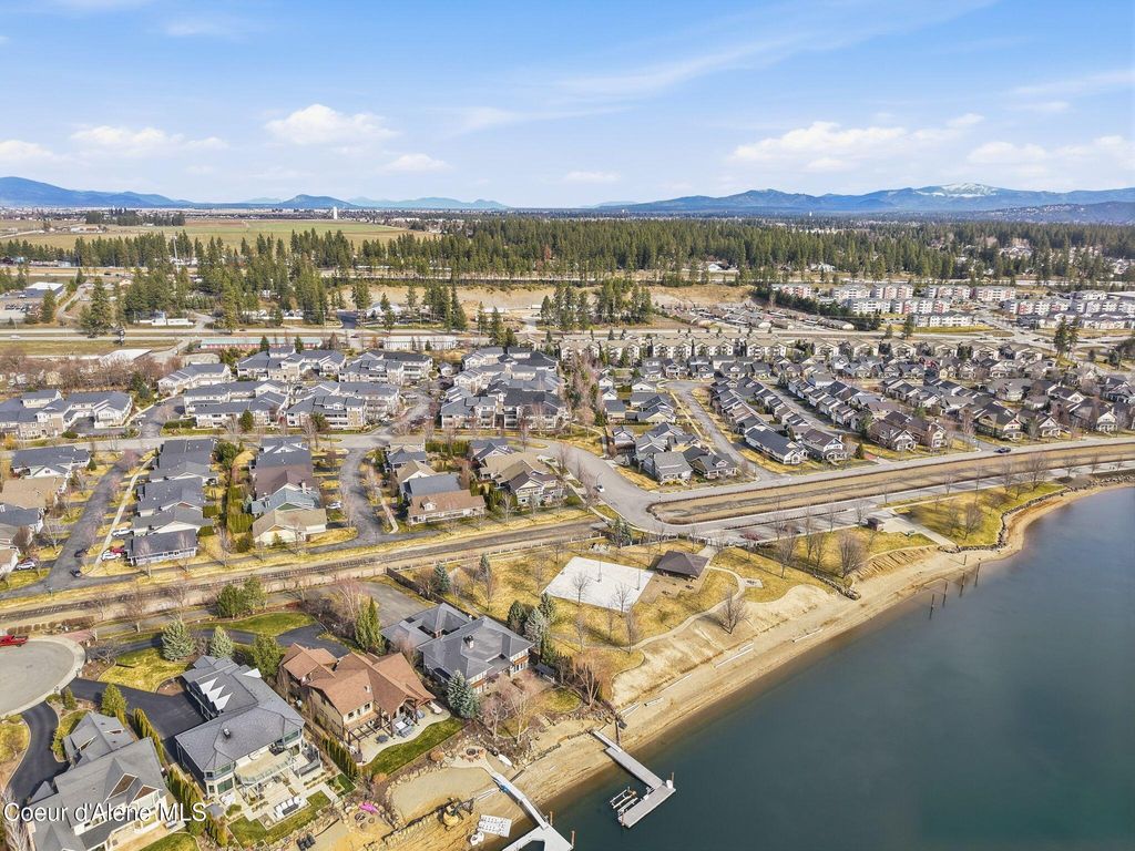 Photo of 4453 Greenchain Loop #2, Coeur dAlene, ID 83814 (MLS # 26-2921)