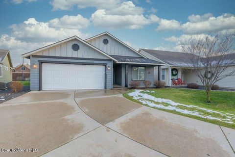 Photo of 7942 KAYAK Ct, Rathdrum, ID 83858 (MLS # 25-11429)