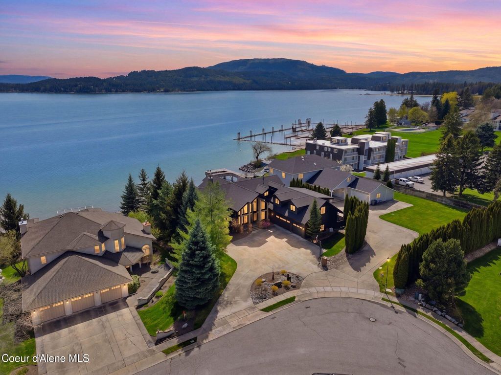 Photo of 1521 Northshore DR, Sandpoint, ID 83864 (MLS # 26-4390)