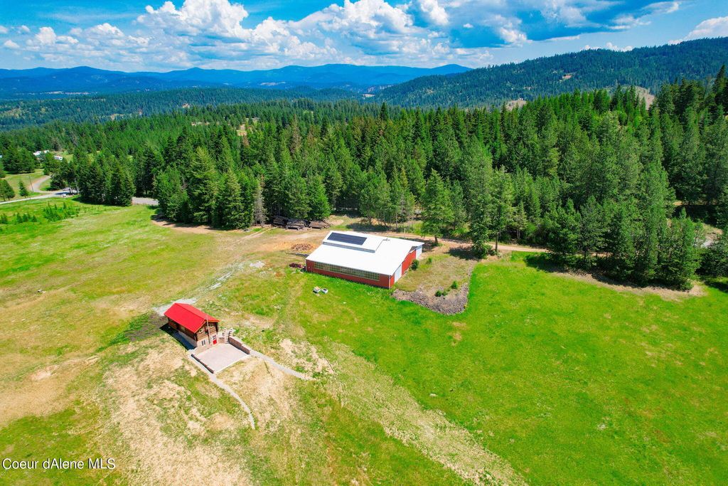 Photo of 5939 Burma Rd, Harrison, ID 83833 (MLS # 25-8280)