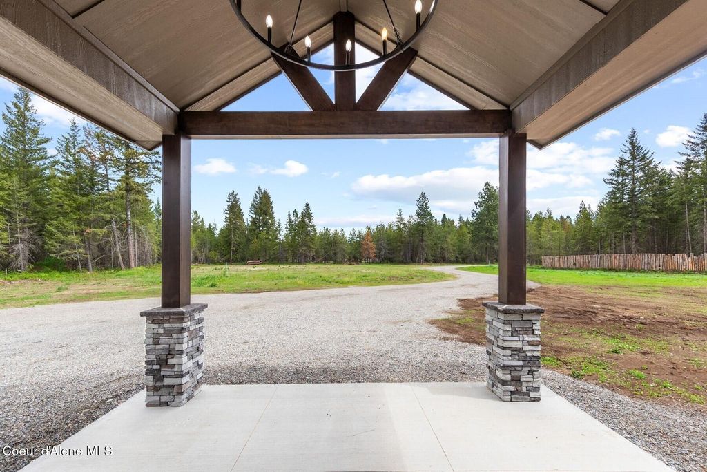 Photo of 5240 Vay Rd, Priest River, ID 83856 (MLS # 26-5276)