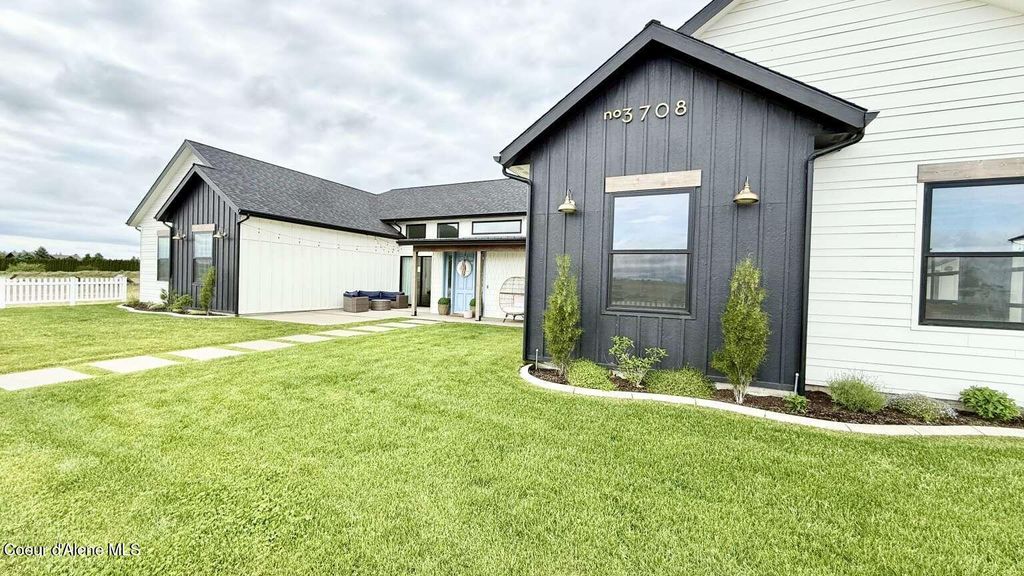 Photo of 3708 Carolwood CT, Post Falls, ID 83854 (MLS # 26-5355)