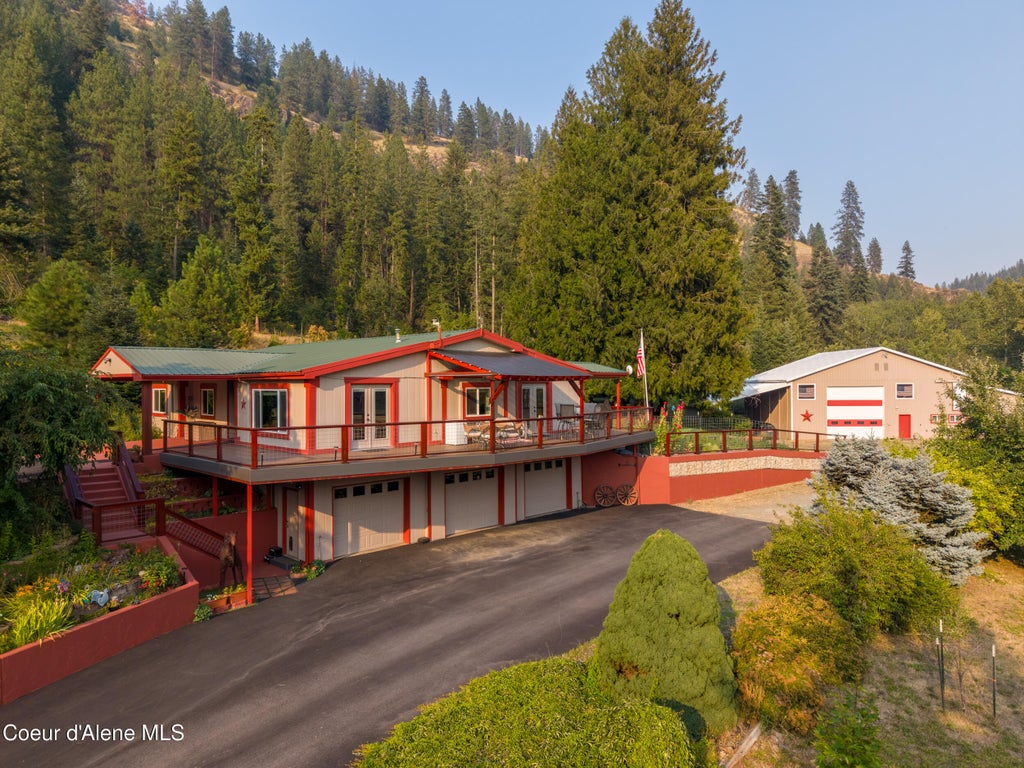 Photo of 134 Deep Creek Creek, St. Maries, ID 83861 (MLS # 26-8028)