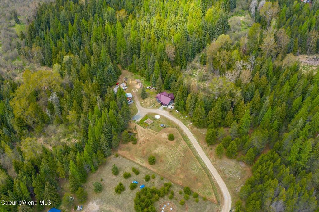 Photo of 181 Calypso Ln, Sandpoint, ID 83864 (MLS # 26-1617)
