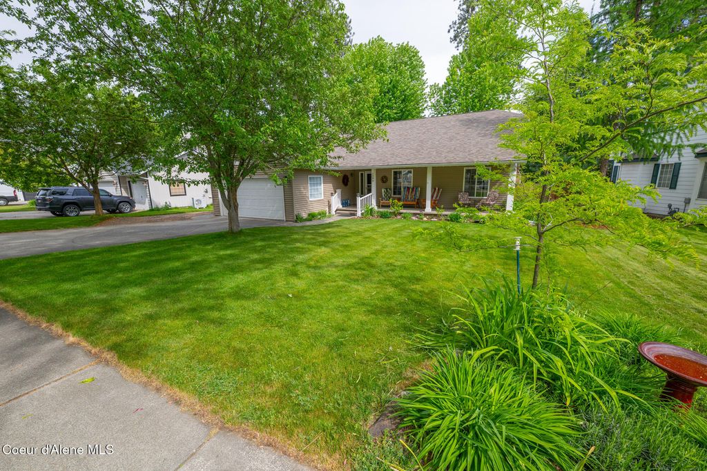 Photo of 1506 Riverside Harbor Harbor, Post Falls, ID 83854 (MLS # 26-5203)